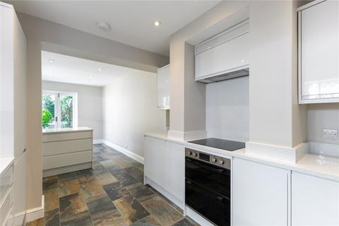 4 bedroom terraced house for sale, Parchment Street, Winchester, Hampshire, SO23