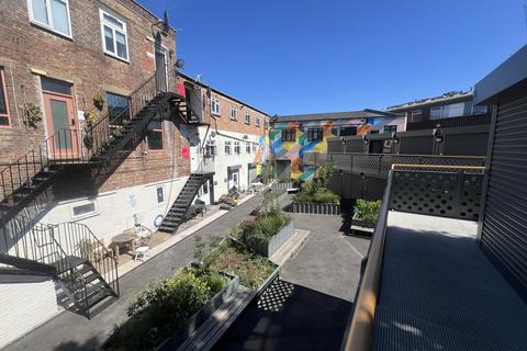 Office to rent, 3A Overbury Road London N15 6RH