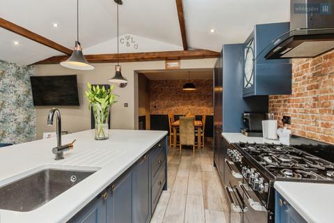 4 bedroom semi-detached house for sale, Hillfield Gardens, Cheshire CW5