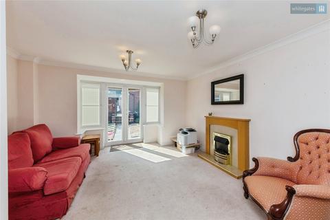 3 bedroom townhouse for sale, Tyldesley Way, Cheshire CW5