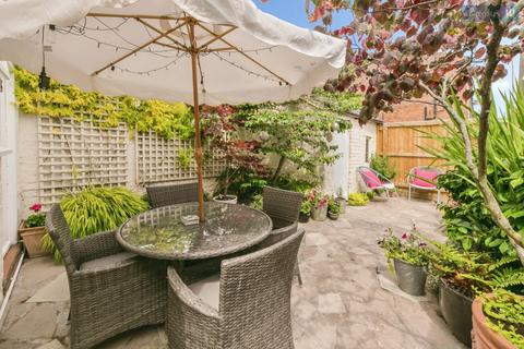 4 bedroom semi-detached house for sale, Wellington Road, Cheshire CW5