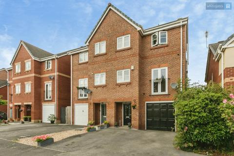 4 bedroom semi-detached house for sale, Mottram Drive, Cheshire CW5