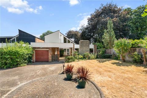 Hayes Lane, Kenley, CR8