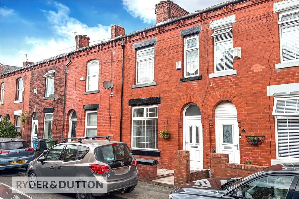 House in Oldham, Greater Manchester - View 3
