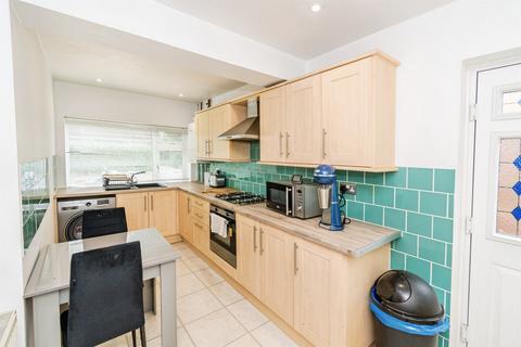 4 bedroom detached bungalow for sale, Crescent Road, North Baddesley, Southampton