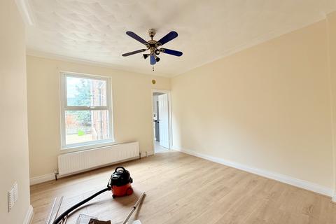 undefined, Gordon Road, WELLINGBOROUGH