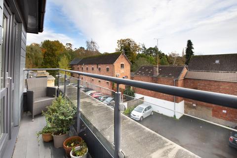 2 bedroom retirement property for sale, Gloucester Road, Malmesbury, SN16