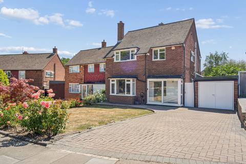 3 bedroom detached house for sale, Meredith Close, Pinner