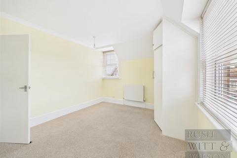 2 bedroom flat for sale, Cantelupe Road, Bexhill-On-Sea