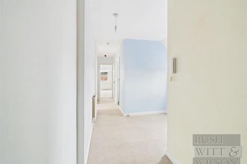 2 bedroom flat for sale, Cantelupe Road, Bexhill-On-Sea