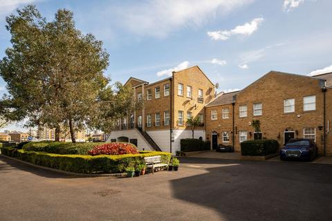 2 bedroom flat for sale, Rotherhithe Street, Rotherhithe, London, SE16