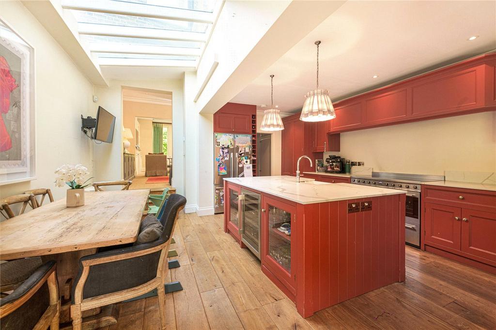 House in London - More
