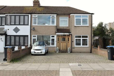 Albany Park Avenue, Enfield, London, EN3 5NZ