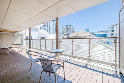 2 bedroom apartment for sale, Barry Lane, Cardiff