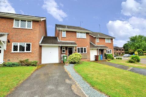 3 bed house for rent in Clayhill Close, Bracknell, Berkshire, RG12