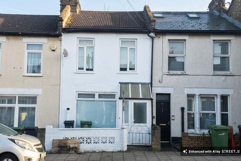 Eardley Road, London, SW16