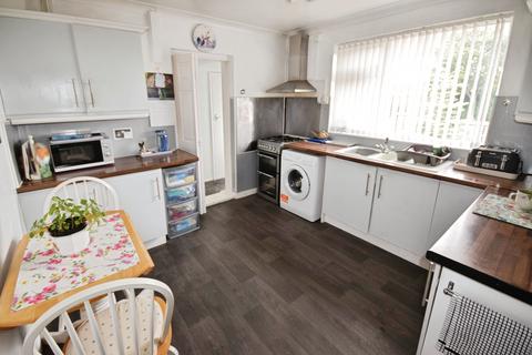 2 bedroom bungalow for sale, Lyndhurst Avenue, Skegness PE25