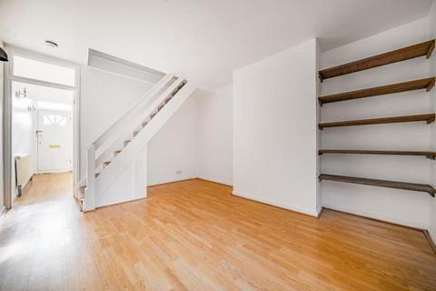 2 bedroom terraced house to rent, Berkhampstead Road, Chesham, HP5