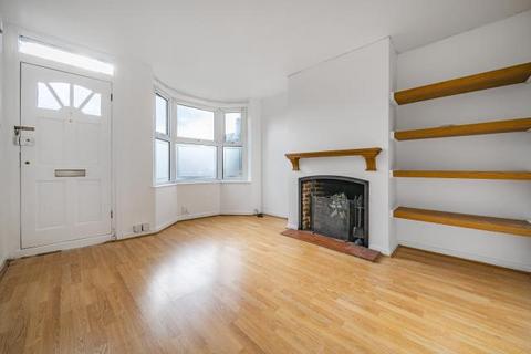 2 bedroom terraced house to rent, Berkhampstead Road, Chesham, HP5