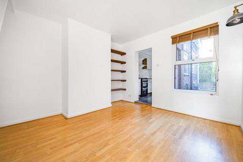 2 bedroom terraced house to rent, Berkhampstead Road, Chesham, HP5