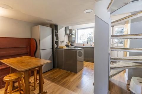 2 bedroom terraced house for sale, Bristol Street, Malmesbury, SN16
