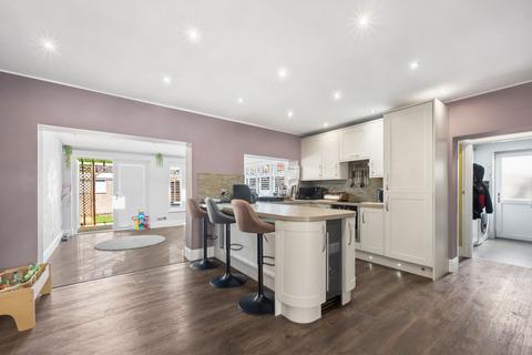 4 bedroom semi-detached house for sale, Ainsworth Road, Dentons Green, WA10