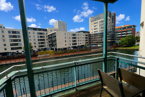 2 bedroom flat to rent, Adventurers Quay, Cardiff, CF10