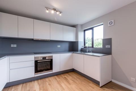 2 bedroom flat to rent, at London, 19 Harrison Court 10 Myers Lane, Off Mercury Road SE14