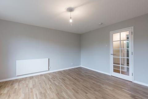 2 bedroom flat to rent, at London, 19 Harrison Court 10 Myers Lane, Off Mercury Road SE14