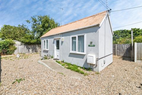 1 bedroom detached bungalow for sale, Willow Road, Lowestoft
