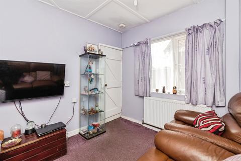 1 bedroom detached bungalow for sale, Willow Road, Lowestoft