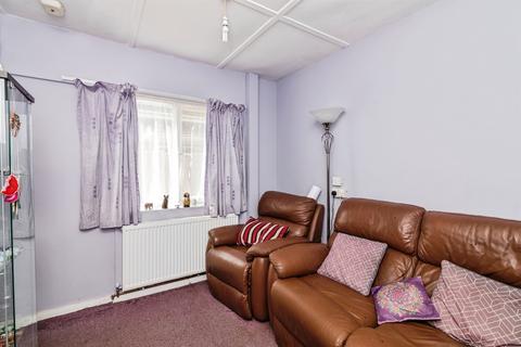 1 bedroom detached bungalow for sale, Willow Road, Lowestoft