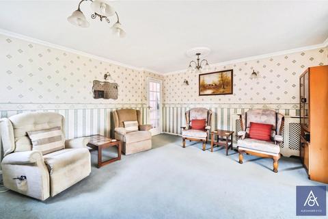 3 bedroom bungalow for sale, Steane View, Northamptonshire NN13