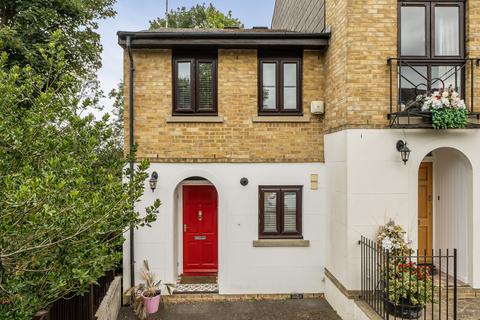 2 bedroom end of terrace house for sale, Highgate Walk, London