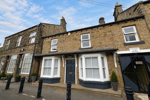 2 bedroom detached house to rent, High Street, Hampsthwaite, Harrogate, North Yorkshire, HG3