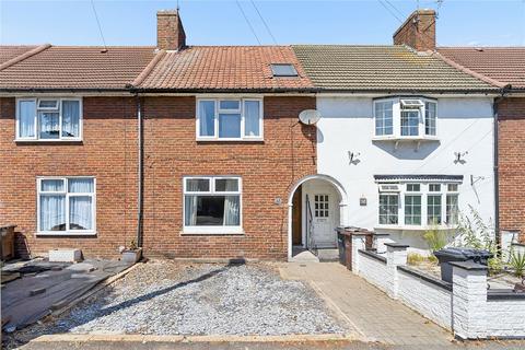 3 bedroom terraced house for sale, Walnut Tree Road, Dagenham RM8