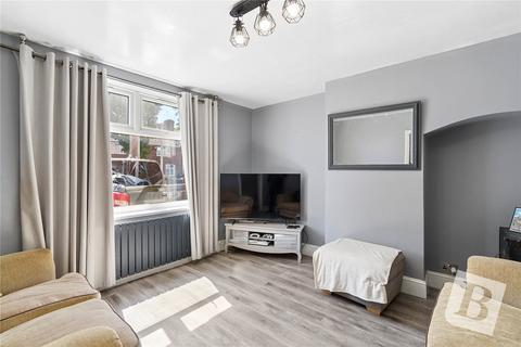 3 bedroom terraced house for sale, Walnut Tree Road, Dagenham RM8