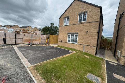 3 bed detached house for rent in Keighley, BD20