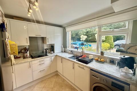 3 bedroom terraced house for sale, Holmwood Close, Cheam, SM2
