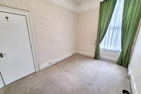 3 bedroom maisonette for sale, Ongar Road, London, SW6 1SJ