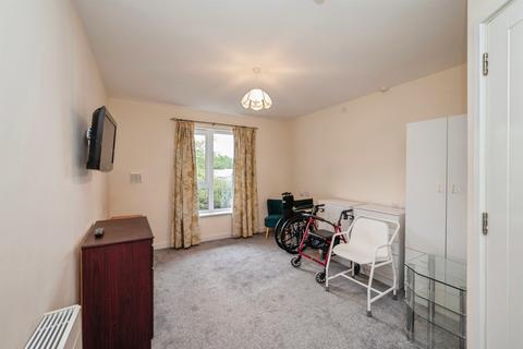 1 bedroom ground floor flat for sale, St. Michaels Avenue, Aylsham, Norwich