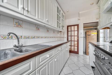 3 bedroom semi-detached house to rent, Queens Road, Eton Wick, Windsor, SL4