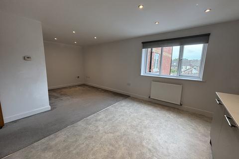 2 bed flat/apartment for rent in Damers Road, DORCHESTER