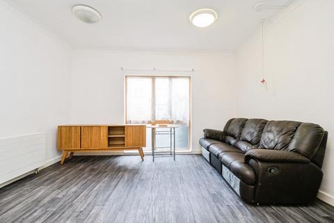 1 bedroom apartment for sale, Hedgerow Court, East Ham E6