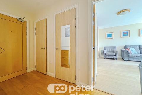 2 bedroom flat to rent, Landmark Place, Cardiff, CF10
