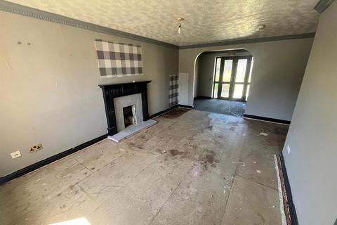 4 bedroom house for sale, Hopefield Way, Bradford BD5