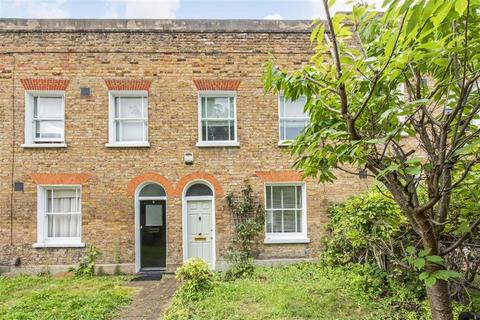 1 bedroom house to rent, Brighton Grove, London SE14