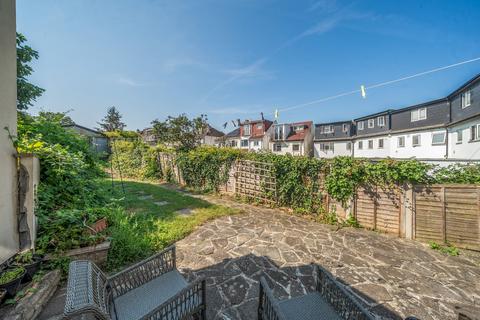 3 bedroom end of terrace house for sale, Penderry Rise, London
