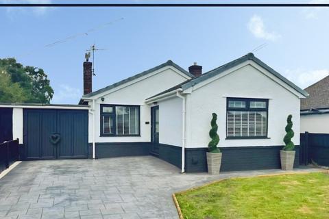 2 bedroom bungalow for sale, Bryn Siriol, Wrexham LL11