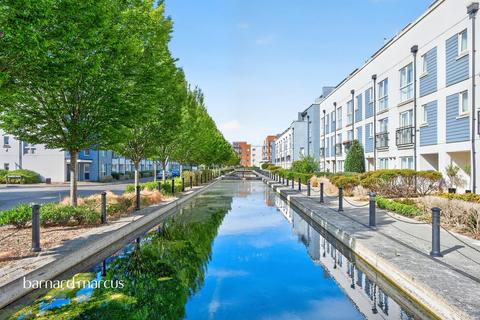 1 bedroom flat for sale, Canalside, Redhill